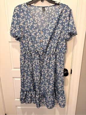 SHEIN Women’s Blue Floral Button-Front Dress